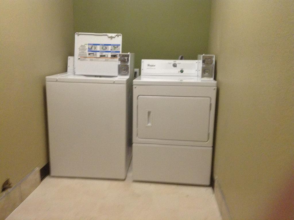 速8塞克斯顿酒店 赛克斯顿 外观 照片